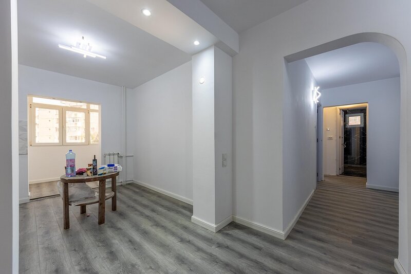 Aparatorii Patriei, langa facultatea Spiru Haret (in renovare totala)